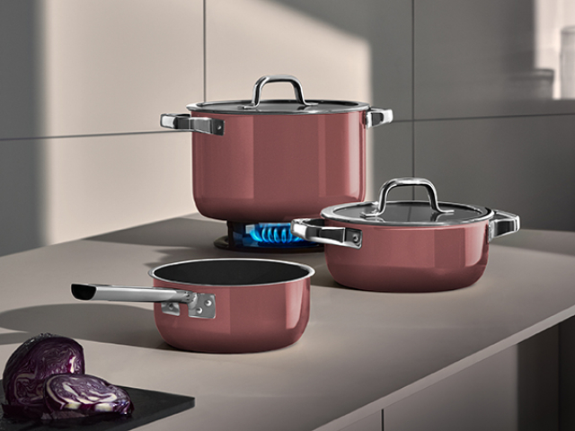 fusiontec-mineral-pro-4dilna-sada-kuchynskeho-nadobi-rose-quartz-www.wmf.cz-6.jpg