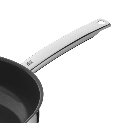 Large-07-4840-6021-Reduced-heat-handle-301.jpeg